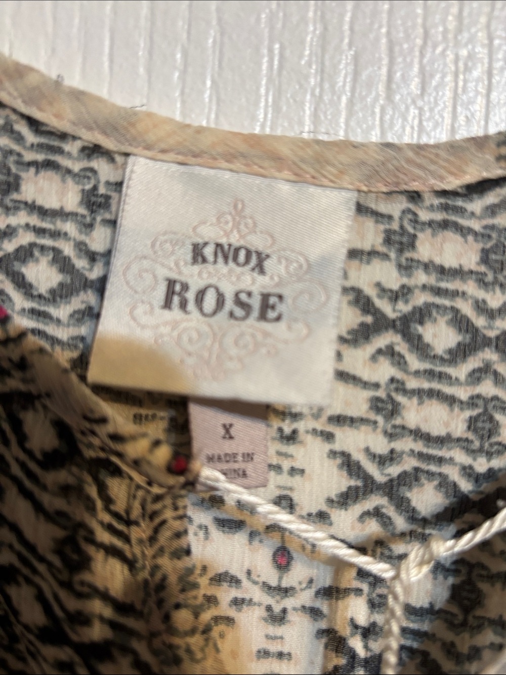 Knox Rose Cream Sleeveless Tunic - Picture 2 of 5
